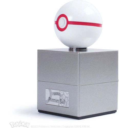 Pokémon - Premier Ball Prop Replica - Image 3